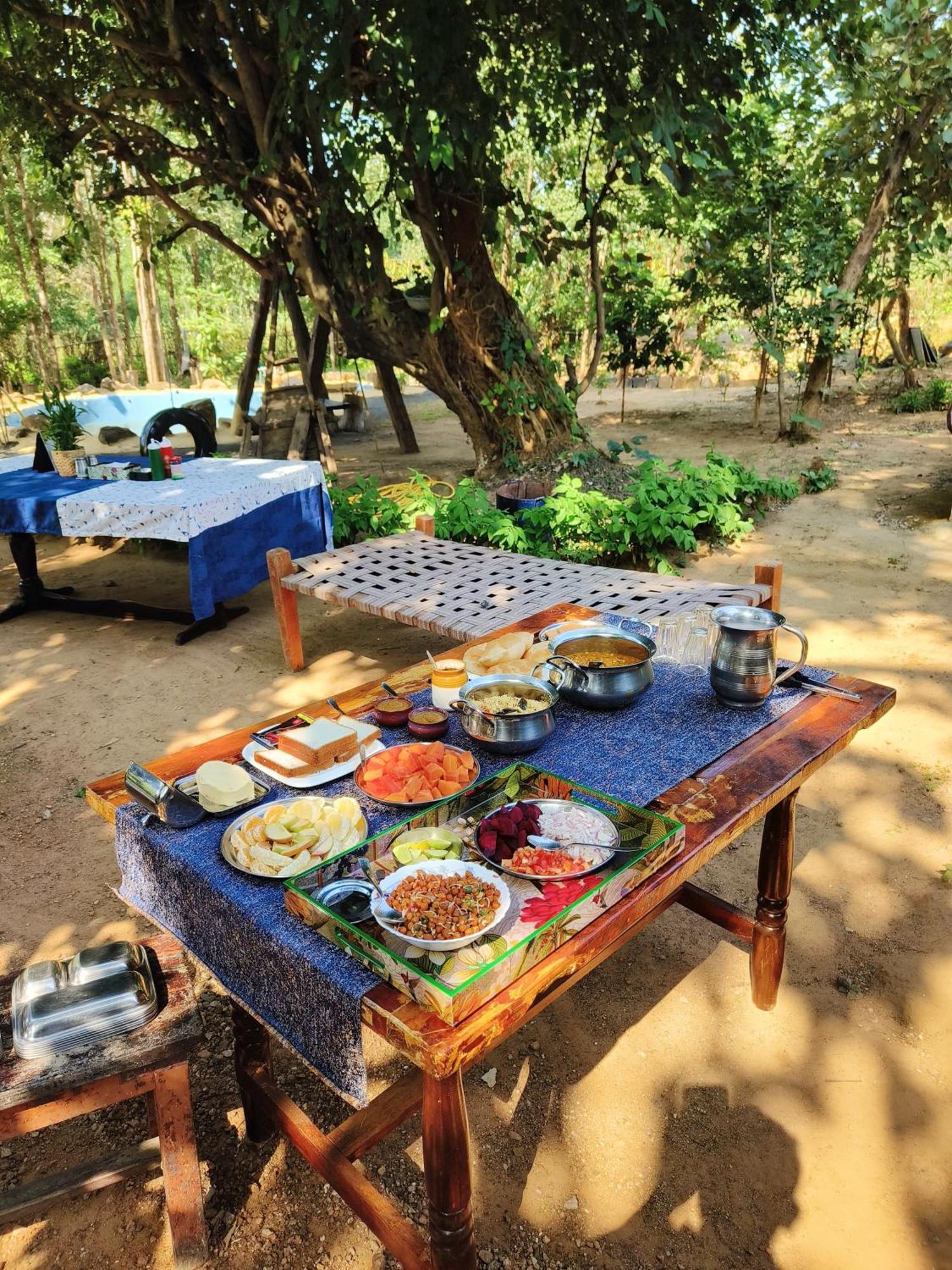 Surwahi Social Ecoestate Kānha المظهر الخارجي الصورة