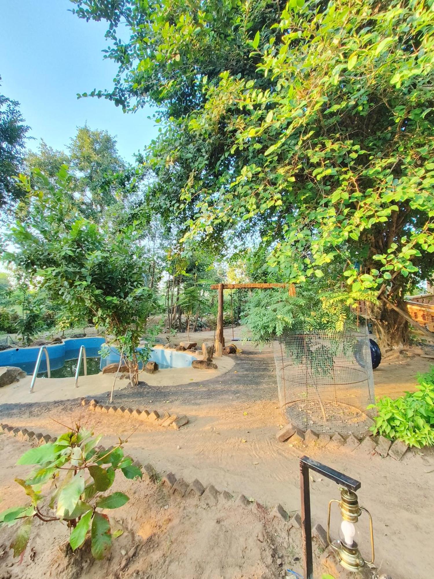 Surwahi Social Ecoestate Kānha المظهر الخارجي الصورة