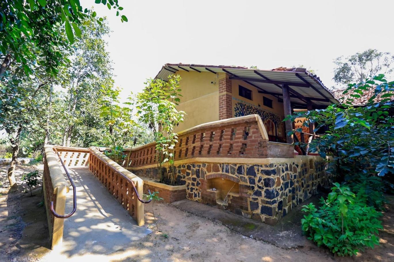 Surwahi Social Ecoestate Kānha المظهر الخارجي الصورة