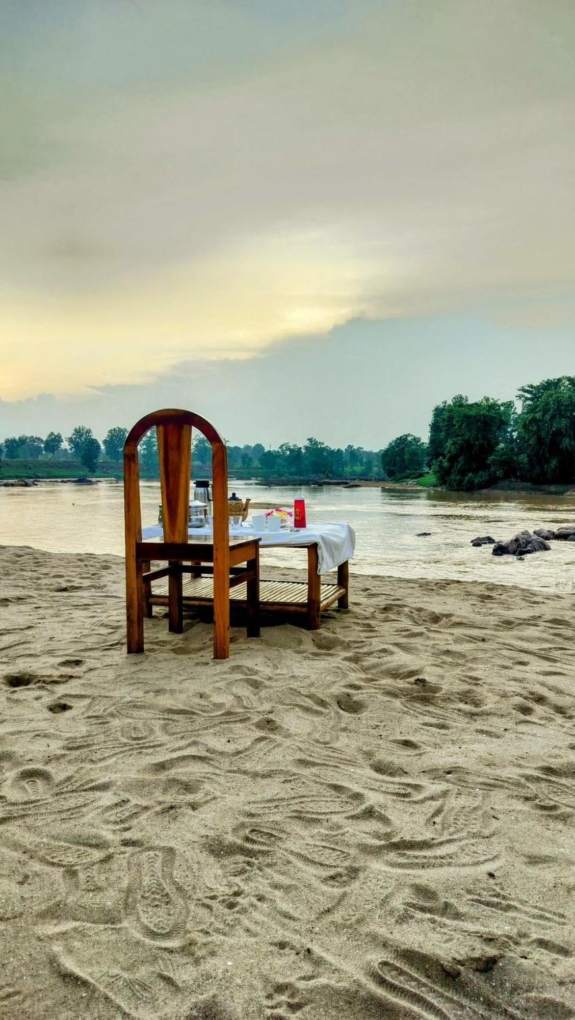 Surwahi Social Ecoestate Kānha المظهر الخارجي الصورة